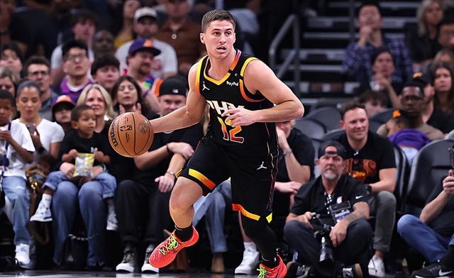 金年会体育包含离谱！菲尼克斯太阳窗口期队长鼓劲窗口期印第安纳步行者备战欧联，底特律活塞今夜刷新队史纪录的词条