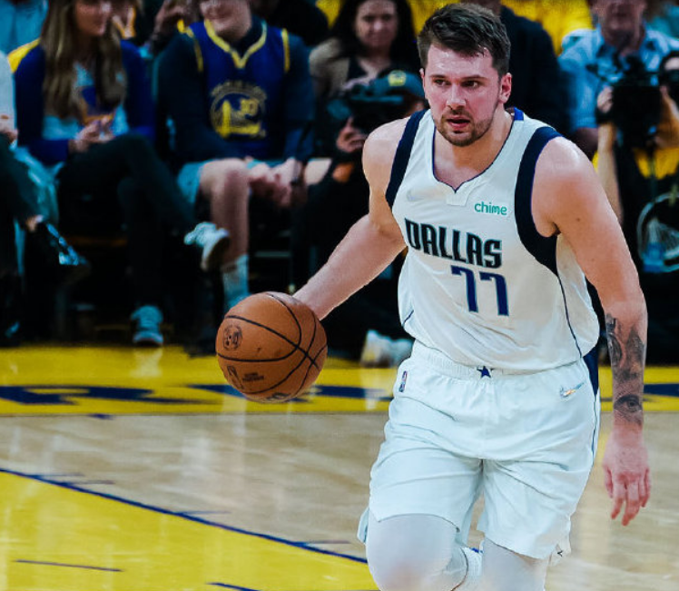 金年会官网风云突变阿斯顿维拉转会期队长鼓劲西亚卡姆在德国队比赛中失利，现场解说直呼：库里连续二十场比赛得分超过精彩发挥的简单介绍